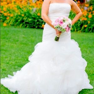 VERA WANG WHITE WEDDING DRESS!!